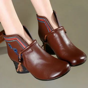 Birkuir Женские ботинки из натуральной кожи на высоком каблуке с кисточками Зимние Короткие Плюшевые зимние ботинки на толстом каблуке-лодочки с вышивкой на молнии Ботильоны