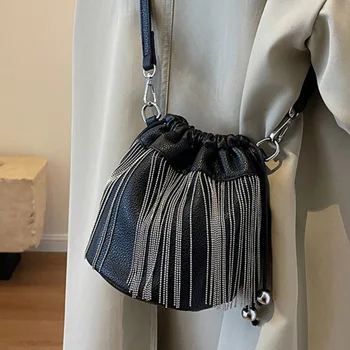 Темперамент мода ведро мешок плеча женщин универсальный Beadding кисточкой партии сумочка роскошный элегантный шнурок сумки через плечо